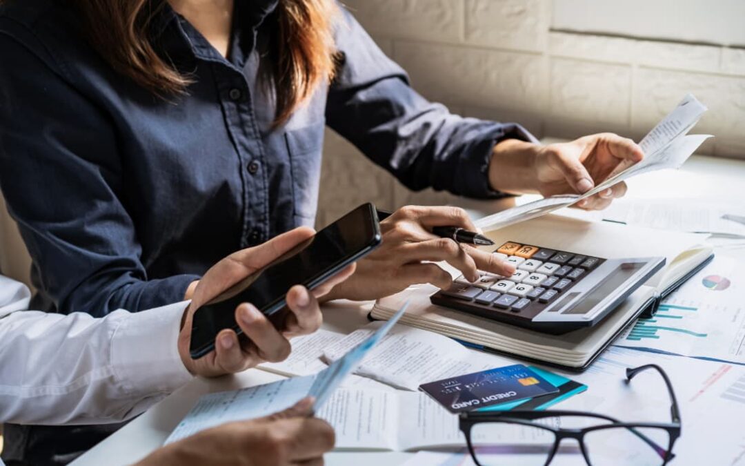 ventajas fiscales al contratar a una cuidadora