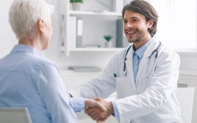 Primeros recuerdos que se olvidan con Alzheimer: señales, cuidados y apoyo desde el inicio